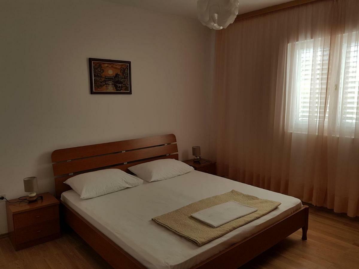 Apartments Andelic Свети свети Филип и Яков Екстериор снимка