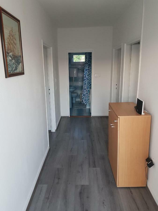 Apartments Andelic Свети свети Филип и Яков Екстериор снимка