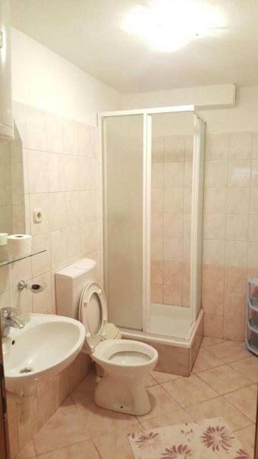 Apartments Andelic Свети свети Филип и Яков Екстериор снимка