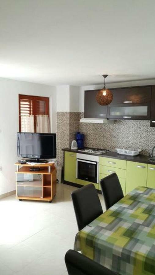 Apartments Andelic Свети свети Филип и Яков Екстериор снимка
